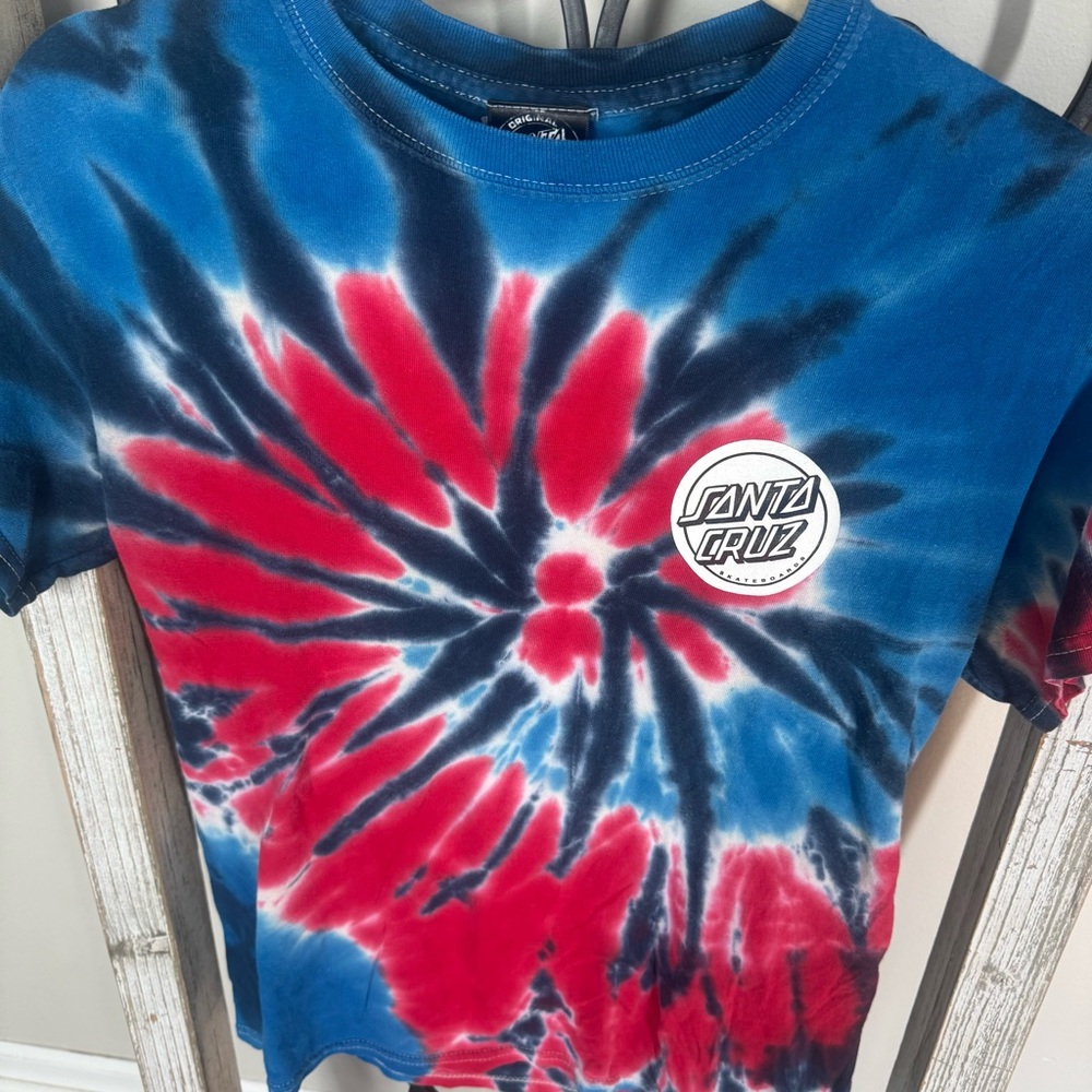 Santa Cruz Skateboards Tie-Dye Logo‎ T-Shirt Small Red Blue Spiral Cracked Print